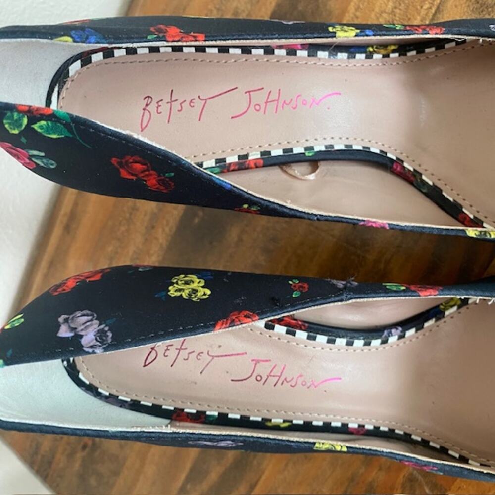 Betsey Johnson Bret Rose Print Stiletto Satin Heels Rockabilly Retro - Size 7 - Picture 5 of 9